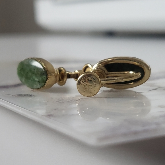 Vintage Curtis dce 14K Gold Filled Green Jade Screwback Earrings - Picture 8 of 14